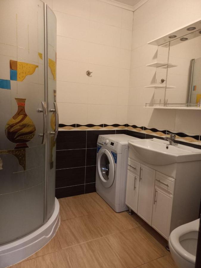 Дворівневі Апартаменти На Площі Ринок Lviv Eksteriør billede